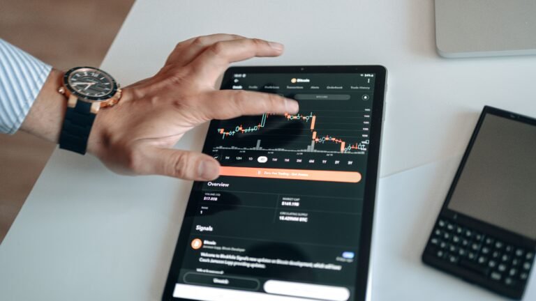 Bitcoin Surges as Institutional Investors Return to the Crypto Market